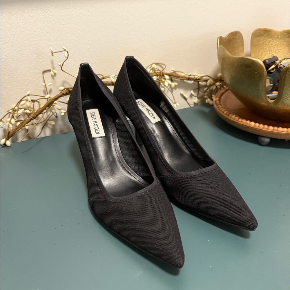Steve Madden Classic Black Heels